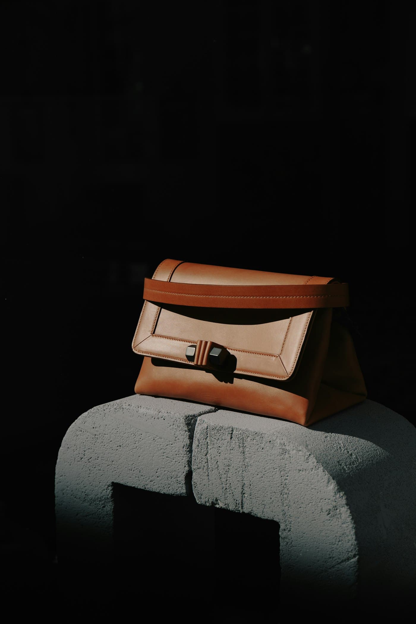 Lumière Clutch — product photography