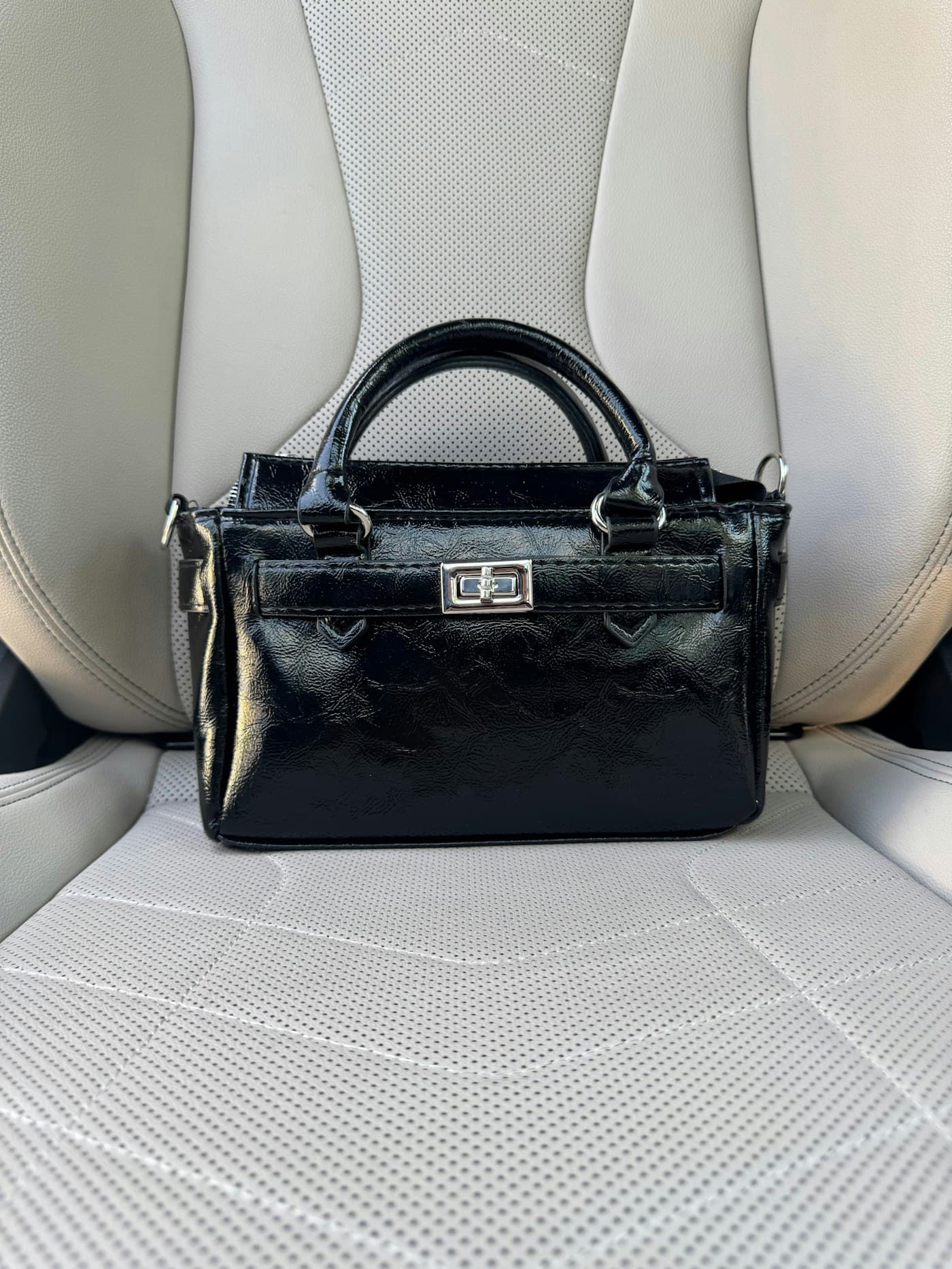 Pearl Mini Bag — product photography